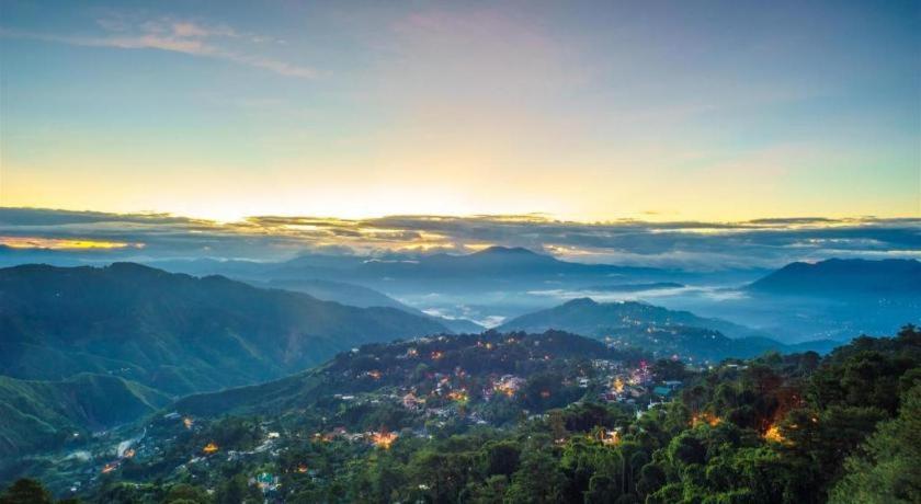 Newtown Plaza Hotel Baguio City Zewnętrze zdjęcie